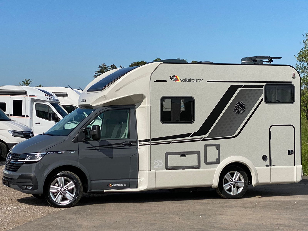 Knaus TOURER Vansation 500 MQ,4 Personen,AHK - Félintegrált lakóautó: 4 kép. Knaus TOURER Vansation 500 MQ,4 Personen,AHK - Félintegrált lakóautó: 4 kép.