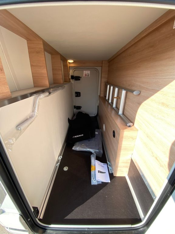 Új Félintegrált lakóautó Knaus Tourer CUV 500 MQ CUVISION ,mit Slide Bett: 20 kép.