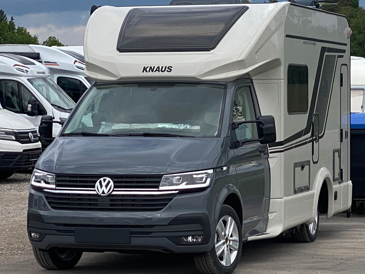 Knaus Tourer Van 500 LT, slide Bett, 4 P. Zulassung - Félintegrált lakóautó: 1 kép. Knaus Tourer Van 500 LT, slide Bett, 4 P. Zulassung - Félintegrált lakóautó: 1 kép.