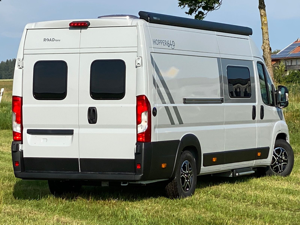 LMC Innovan 640 Automatik. Modell 2025 - Kempingautó: 5 kép. LMC Innovan 640 Automatik. Modell 2025 - Kempingautó: 5 kép.