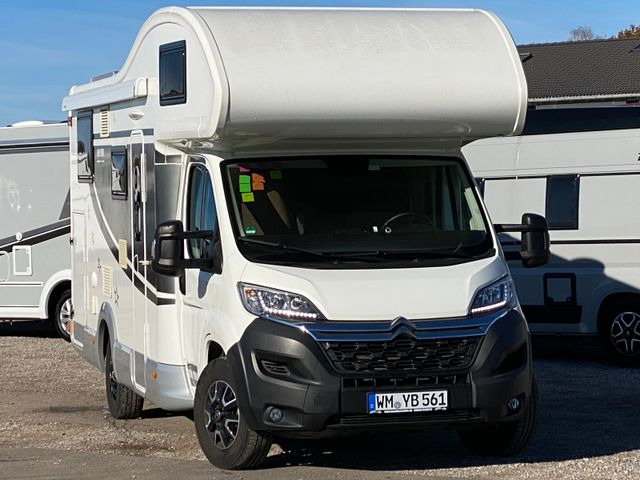 Miller New York,Einzellbetten. AHK,TV,Solar - Alkóvos lakóautó: 2 kép. Miller New York,Einzellbetten. AHK,TV,Solar - Alkóvos lakóautó: 2 kép.