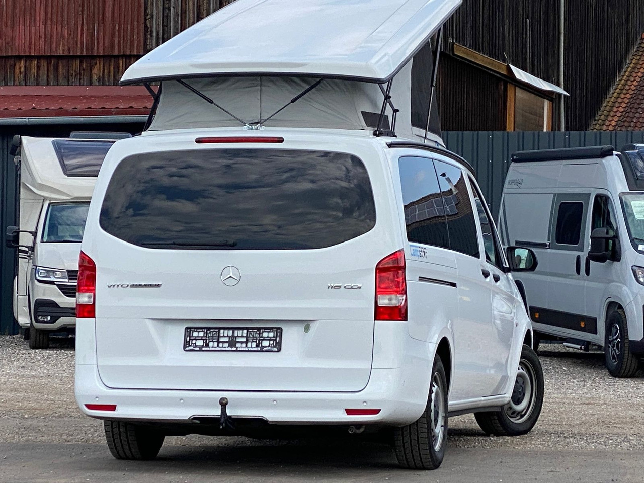 Pössl Campstar Mercedes Vito Tourer Pro Lang - Kempingautó: 5 kép. Pössl Campstar Mercedes Vito Tourer Pro Lang - Kempingautó: 5 kép.