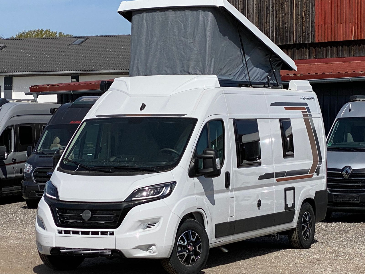 Weinsberg CaraBus 600 MQ, Aufstelldach - Kempingautó: 3 kép. Weinsberg CaraBus 600 MQ, Aufstelldach - Kempingautó: 3 kép.