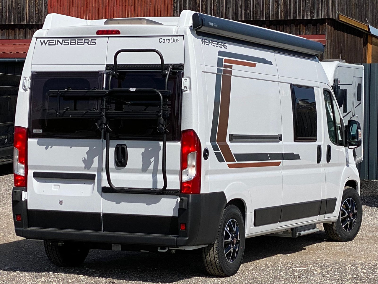 Weinsberg CaraBus 600 MQ, Aufstelldach - Kempingautó: 5 kép. Weinsberg CaraBus 600 MQ, Aufstelldach - Kempingautó: 5 kép.
