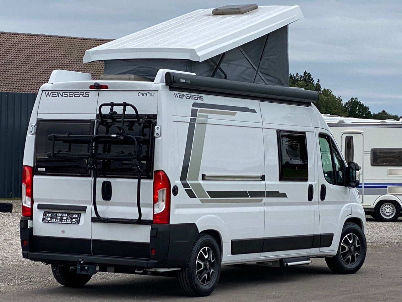 Weinsberg CaraBus 600 MQ, Aufstelldach - Kempingautó: 5 kép. Weinsberg CaraBus 600 MQ, Aufstelldach - Kempingautó: 5 kép.