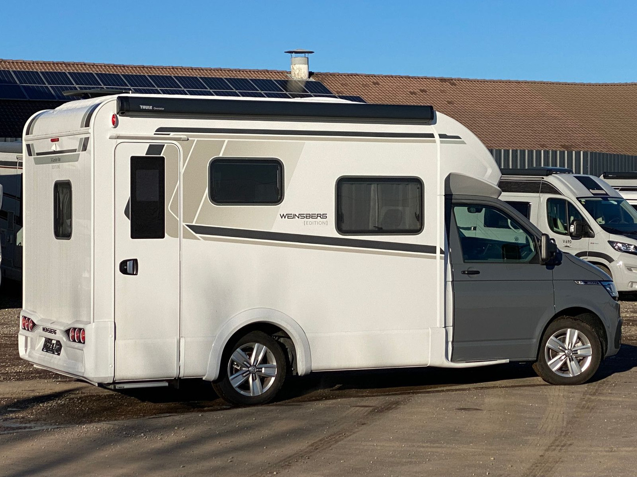 Weinsberg X-Cursion Van Edition 500utomatik,AHK LT, A - Félintegrált lakóautó: 5 kép. Weinsberg X-Cursion Van Edition 500utomatik,AHK LT, A - Félintegrált lakóautó: 5 kép.