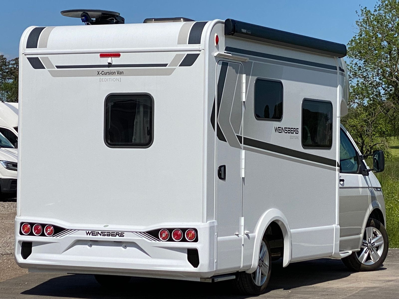 Weinsberg X-Cursion Van Edition500 LT, Automatik,slidebett - Félintegrált lakóautó: 5 kép. Weinsberg X-Cursion Van Edition500 LT, Automatik,slidebett - Félintegrált lakóautó: 5 kép.
