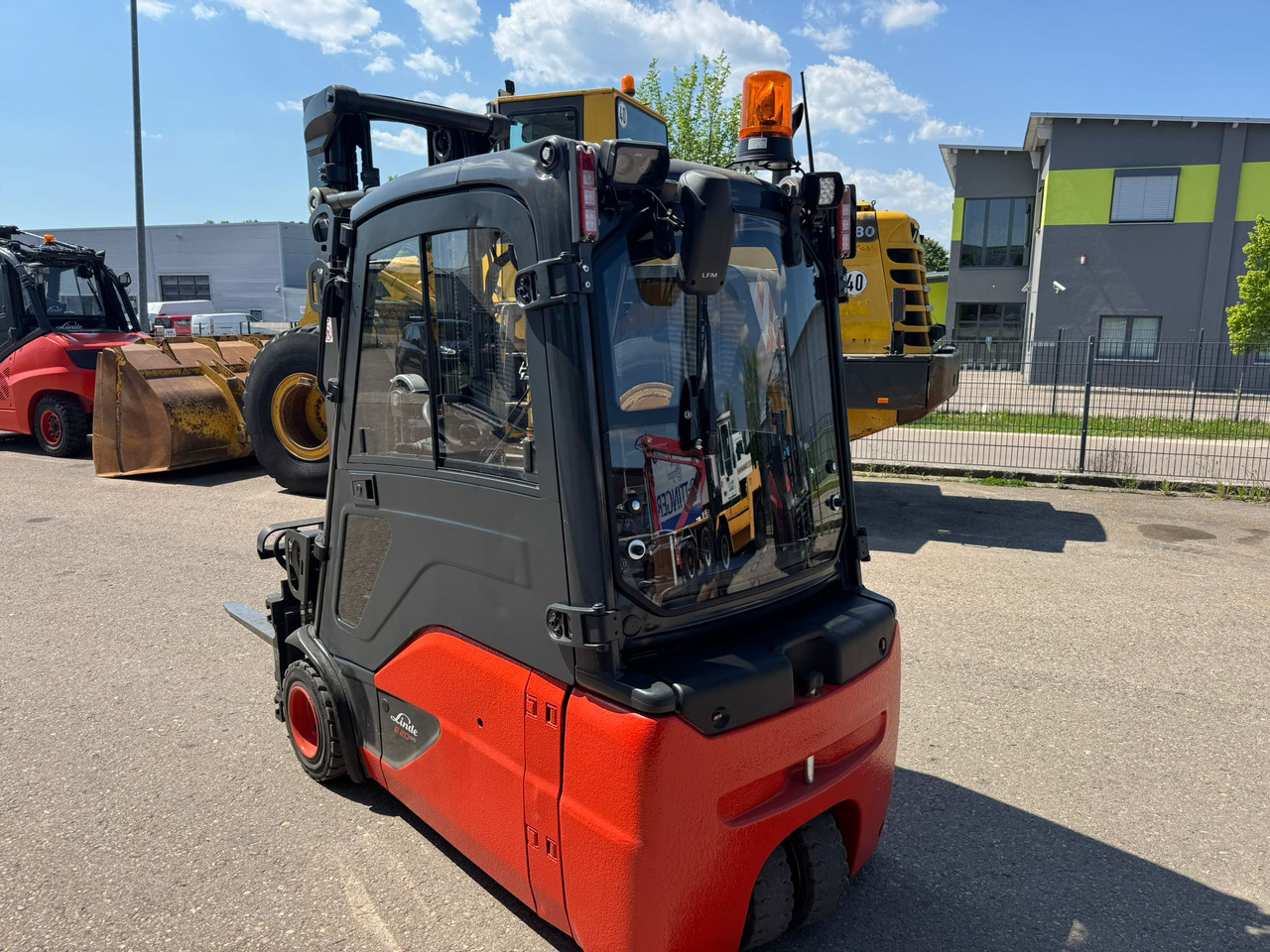 Linde E20L-02 Triplex Elektro Zinkenverstellgerät - Elektromos targonca: 4 kép. Linde E20L-02 Triplex Elektro Zinkenverstellgerät - Elektromos targonca: 4 kép.