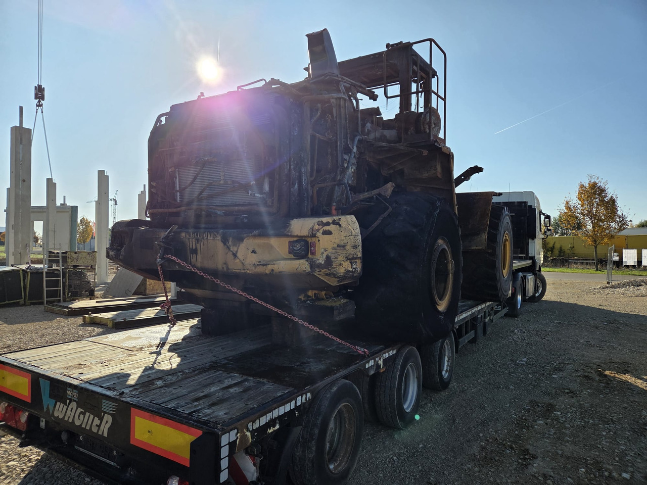 VOLVO L150 Bj: 2020 Brandschaden hydr. Schnellwechsler - Gumikerekes homlokrakodó: 4 kép. VOLVO L150 Bj: 2020 Brandschaden hydr. Schnellwechsler - Gumikerekes homlokrakodó: 4 kép.