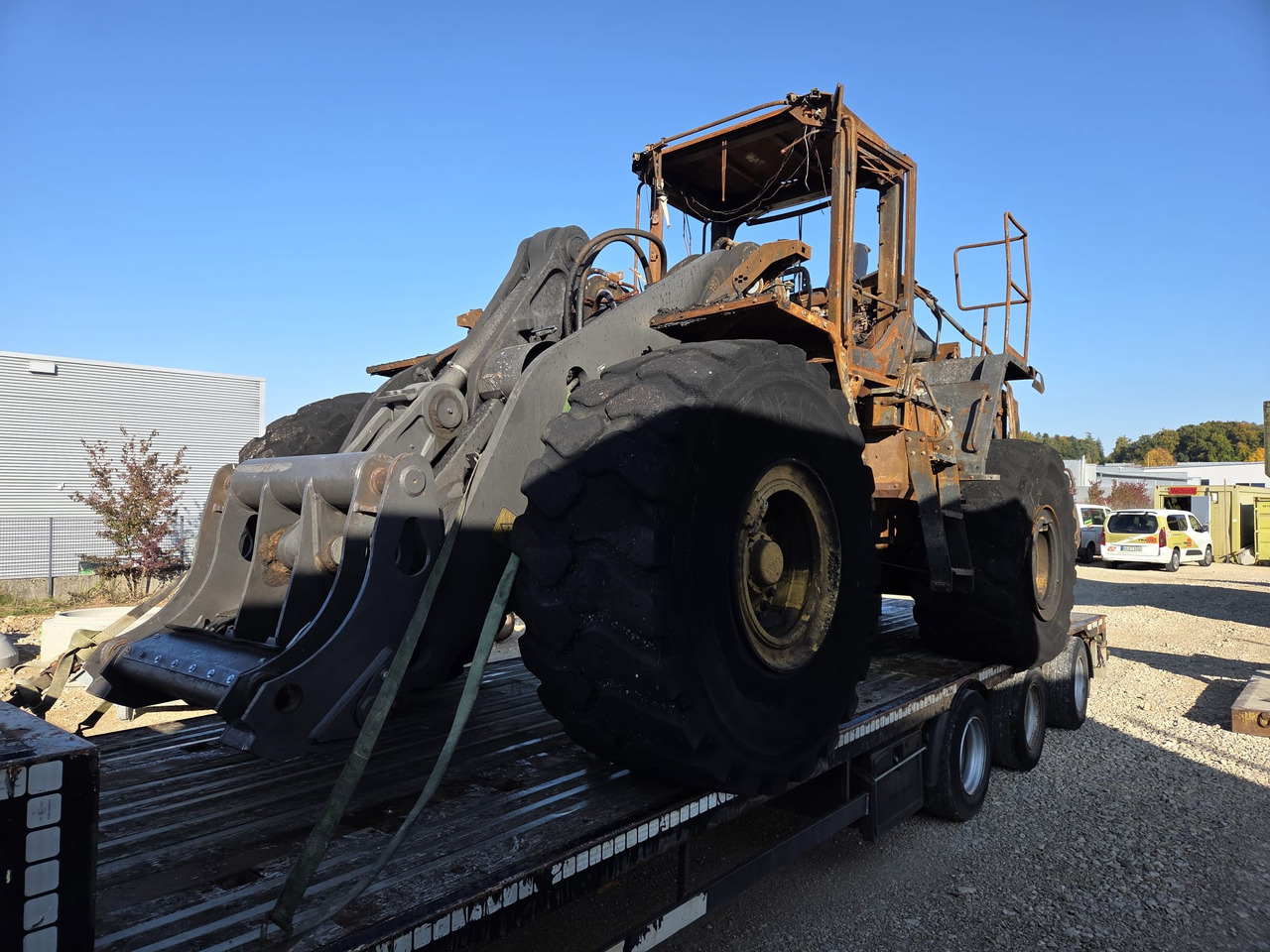 VOLVO L150 Bj: 2020 Brandschaden hydr. Schnellwechsler - Gumikerekes homlokrakodó: 1 kép. VOLVO L150 Bj: 2020 Brandschaden hydr. Schnellwechsler - Gumikerekes homlokrakodó: 1 kép.