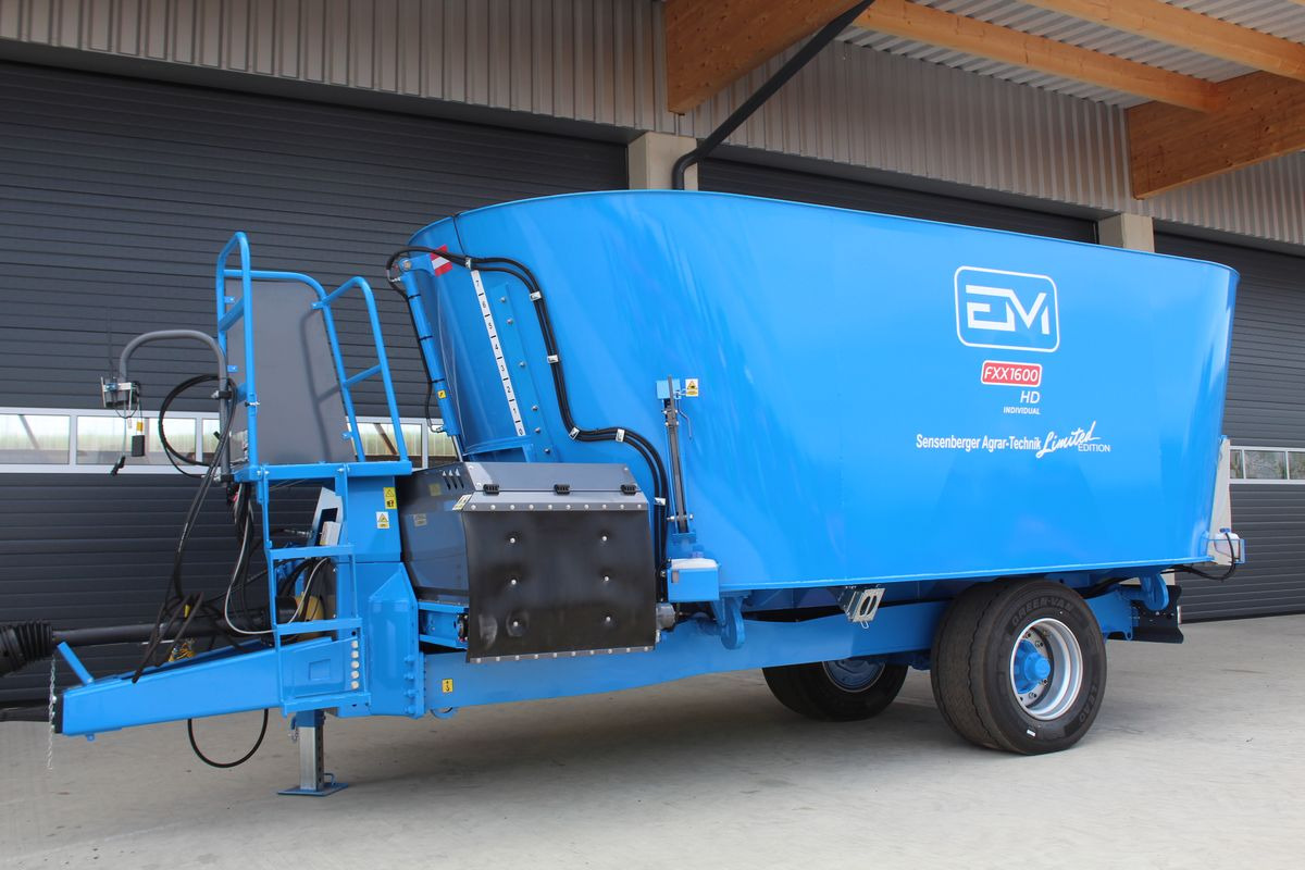Euromilk Futtermischwagen FXX 1600 HD-Vollaussattung - Etetőkocsi: 1 kép. Euromilk Futtermischwagen FXX 1600 HD-Vollaussattung - Etetőkocsi: 1 kép.