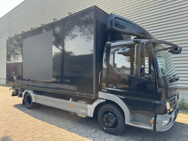 Mercedes-Benz Atego 8.180 / Euro 5 / Tail Lift / Belgium Truck - Dobozos felépítményű teherautó: 2 kép. Mercedes-Benz Atego 8.180 / Euro 5 / Tail Lift / Belgium Truck - Dobozos felépítményű teherautó: 2 kép.