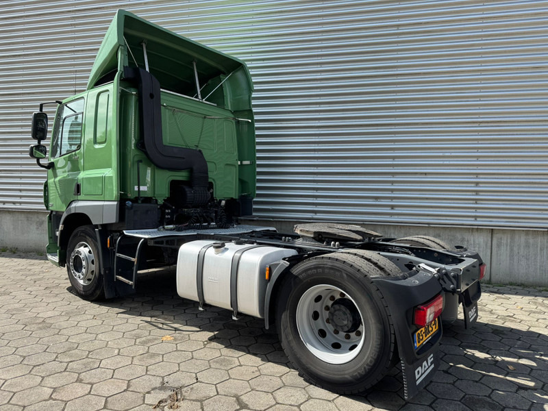 DAF CF 340 / Low Roof / TUV: 4-2026 / NL truck - Nyergesvontató: 3 kép. DAF CF 340 / Low Roof / TUV: 4-2026 / NL truck - Nyergesvontató: 3 kép.