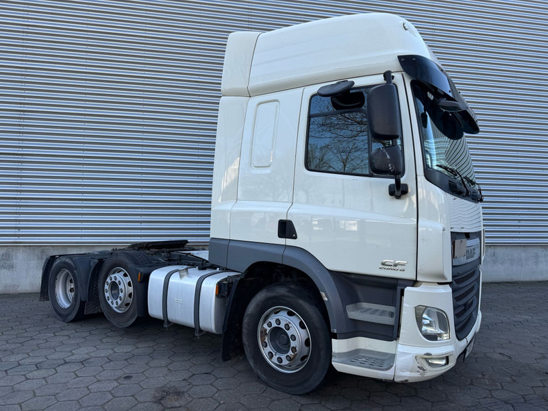DAF CF 400 SC / 6X2 / 386.000 KM / Belgium Truck - Nyergesvontató: 2 kép. DAF CF 400 SC / 6X2 / 386.000 KM / Belgium Truck - Nyergesvontató: 2 kép.