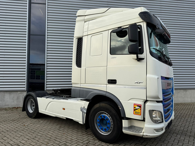 DAF XF 480 SC / 2 Tanks / 2 Beds / Refrigerator - Nyergesvontató: 2 kép. DAF XF 480 SC / 2 Tanks / 2 Beds / Refrigerator - Nyergesvontató: 2 kép.