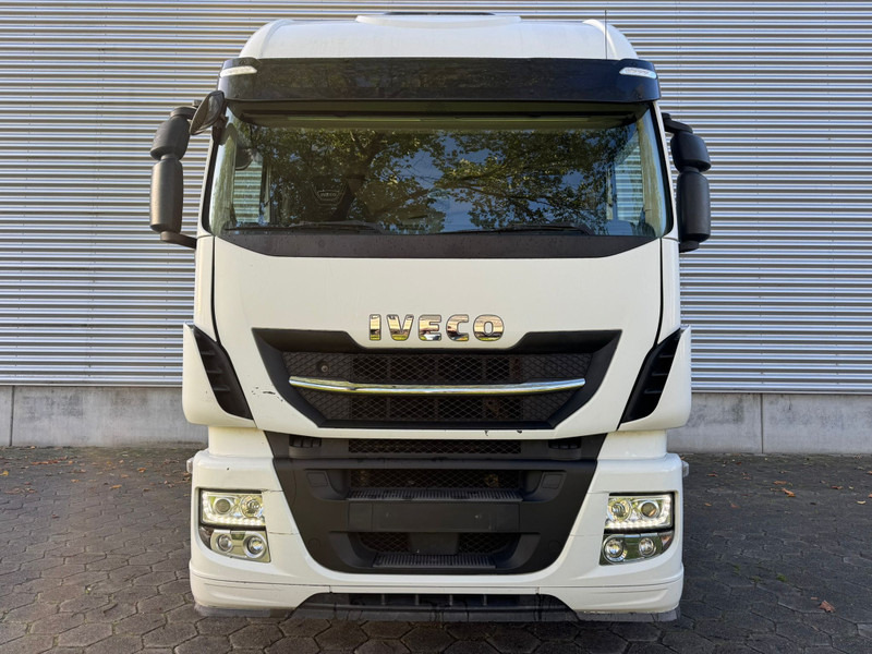 Iveco Stralis AS 510 / Retarder / Refrigerator / - Nyergesvontató: 4 kép. Iveco Stralis AS 510 / Retarder / Refrigerator / - Nyergesvontató: 4 kép.