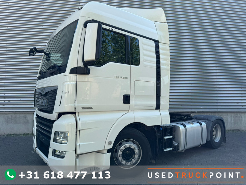 MAN TGX 18.500 XLX / Intarder / Roof Klima / 2 Tanks - Nyergesvontató: 1 kép. MAN TGX 18.500 XLX / Intarder / Roof Klima / 2 Tanks - Nyergesvontató: 1 kép.
