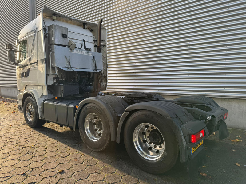 Scania R580 / V8 / 6X4 / HighLine / Retarder / NL Truck - Nyergesvontató: 3 kép. Scania R580 / V8 / 6X4 / HighLine / Retarder / NL Truck - Nyergesvontató: 3 kép.