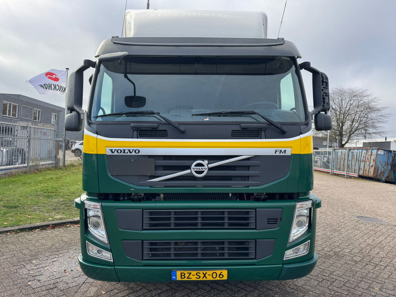 Volvo FM 330 / I-Shift / Euro 5 / TUV: 6-2025 / NL Truck - Nyergesvontató: 5 kép. Volvo FM 330 / I-Shift / Euro 5 / TUV: 6-2025 / NL Truck - Nyergesvontató: 5 kép.