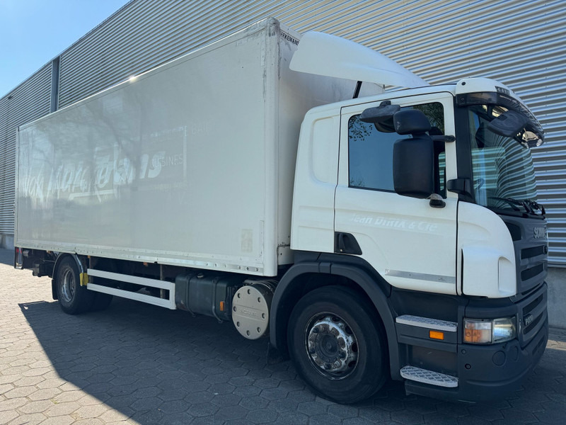 Scania P 230 / Euro 5 / 516.000..KM!! / Tail Lift / TUV: 10-2025 / Belgium Truck - Dobozos felépítményű teherautó: 2 kép. Scania P 230 / Euro 5 / 516.000..KM!! / Tail Lift / TUV: 10-2025 / Belgium Truck - Dobozos felépítményű teherautó: 2 kép.