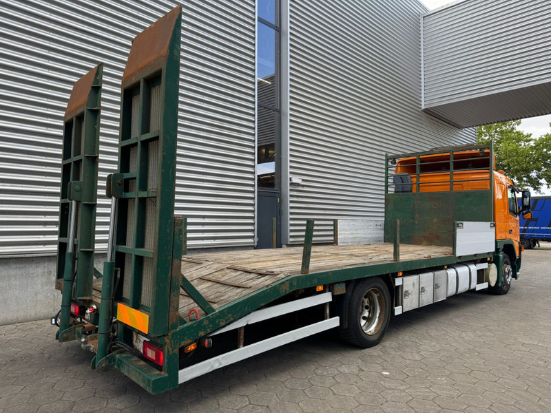 Volvo FM 300 / Machine Transport / Hydraulic Ramp / Klima / TUV:7-2025 / NL Truck - Teherautó: 3 kép. Volvo FM 300 / Machine Transport / Hydraulic Ramp / Klima / TUV:7-2025 / NL Truck - Teherautó: 3 kép.
