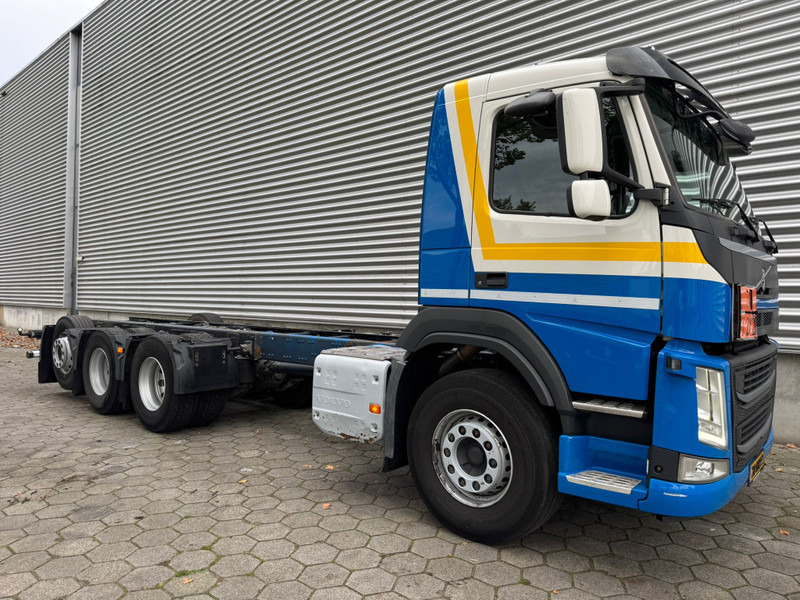 Volvo FM 410 / 8X4 / I-Shift / ADR / Tridem / TUV: 6-2026 / NL Truck - Alvaz teherautó: 2 kép. Volvo FM 410 / 8X4 / I-Shift / ADR / Tridem / TUV: 6-2026 / NL Truck - Alvaz teherautó: 2 kép.
