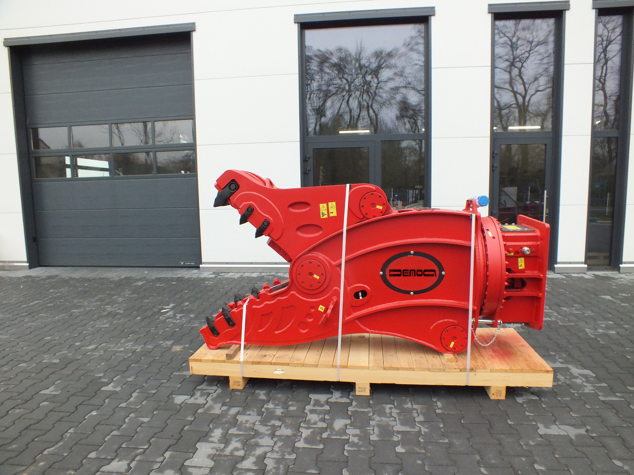 DEMOQ DH16 Hydraulic Rotating Pulveriser Crusher 1750 KG - Roppantó olló - Kotrógép: 3 kép. DEMOQ DH16 Hydraulic Rotating Pulveriser Crusher 1750 KG - Roppantó olló - Kotrógép: 3 kép.