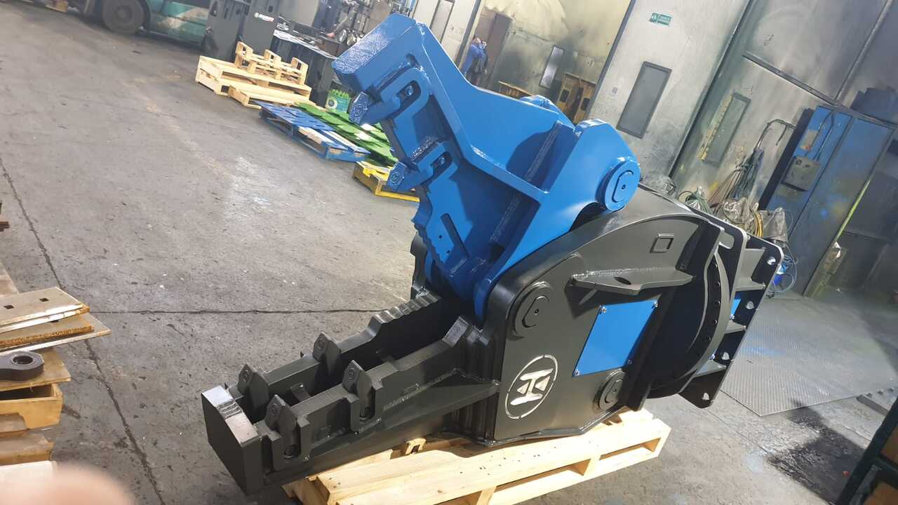 HAMMER FK16 ROTATING CRUSHER 1700kg - Roppantó olló - Kotrógép: 1 kép. HAMMER FK16 ROTATING CRUSHER 1700kg - Roppantó olló - Kotrógép: 1 kép.