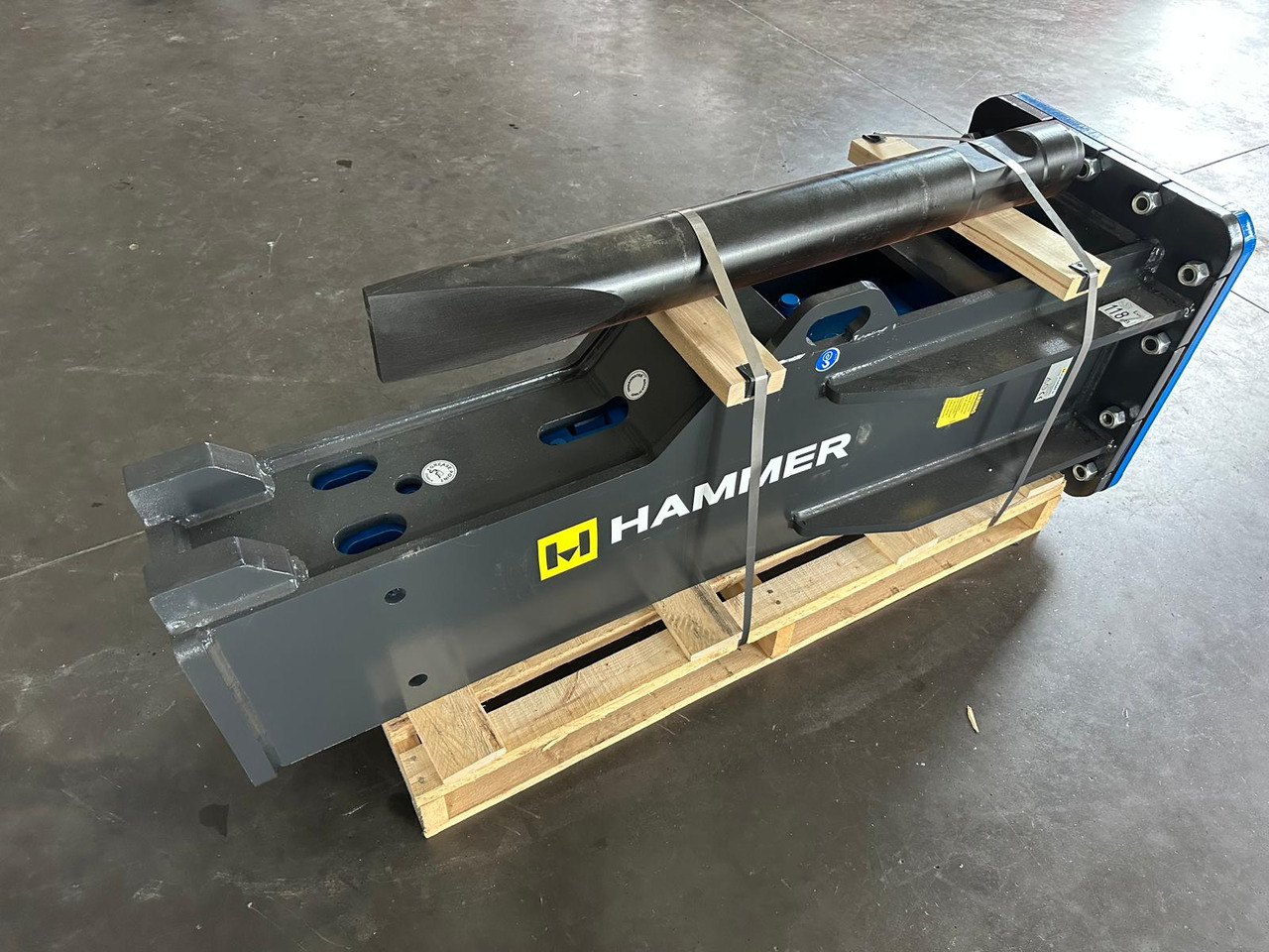 HAMMER MS900 - Hidraulikus törőfej - Építőipari gépek: 5 kép. HAMMER MS900 - Hidraulikus törőfej - Építőipari gépek: 5 kép.