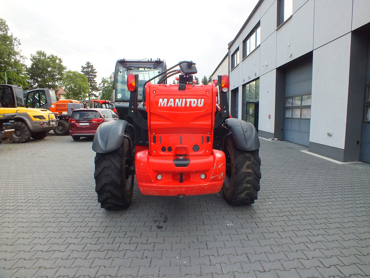 MANITOU MT1840 - Teleszkópos homlokrakodó - Kotrógép: 4 kép. MANITOU MT1840 - Teleszkópos homlokrakodó - Kotrógép: 4 kép.