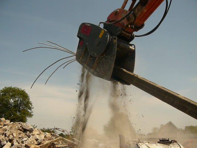 VTN FB300 HD Crusher Bucket - Kanál - Kotrógép: 2 kép. VTN FB300 HD Crusher Bucket - Kanál - Kotrógép: 2 kép.