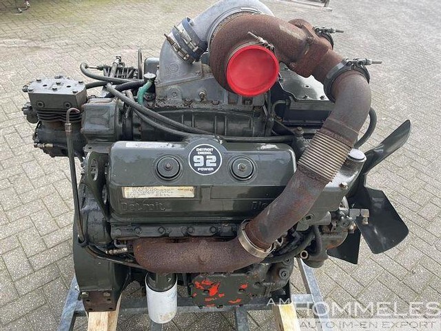 Detroit Diesel (GM) 6V 92TA DDEC - Motor: 3 kép. Detroit Diesel (GM) 6V 92TA DDEC - Motor: 3 kép.