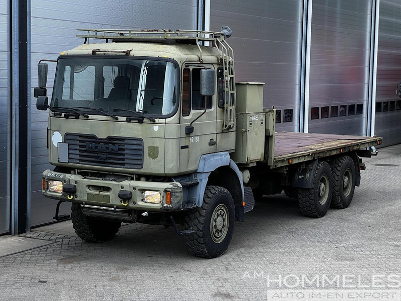 MAN 27.314 6x6 - Teherautó: 2 kép. MAN 27.314 6x6 - Teherautó: 2 kép.