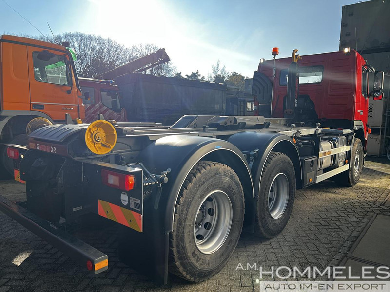 Horgos rakodó teherautó Volvo FM 330 6X4, Multilift: 6 kép.
