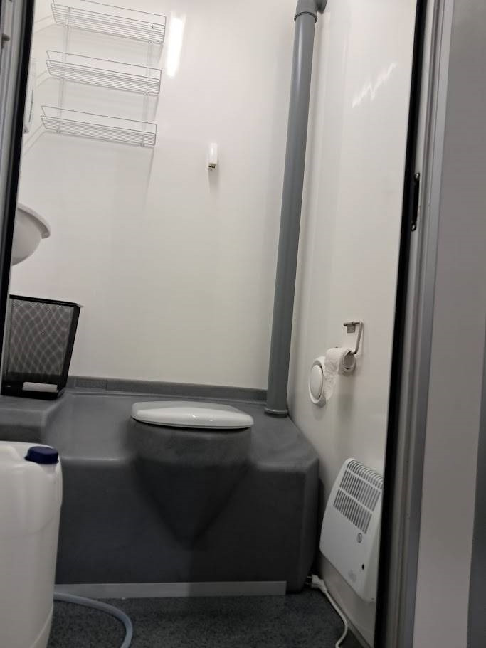 Alro Metal Taukotilavaunu 6 hlö - Tengeri konténer: 5 kép. Alro Metal Taukotilavaunu 6 hlö - Tengeri konténer: 5 kép.