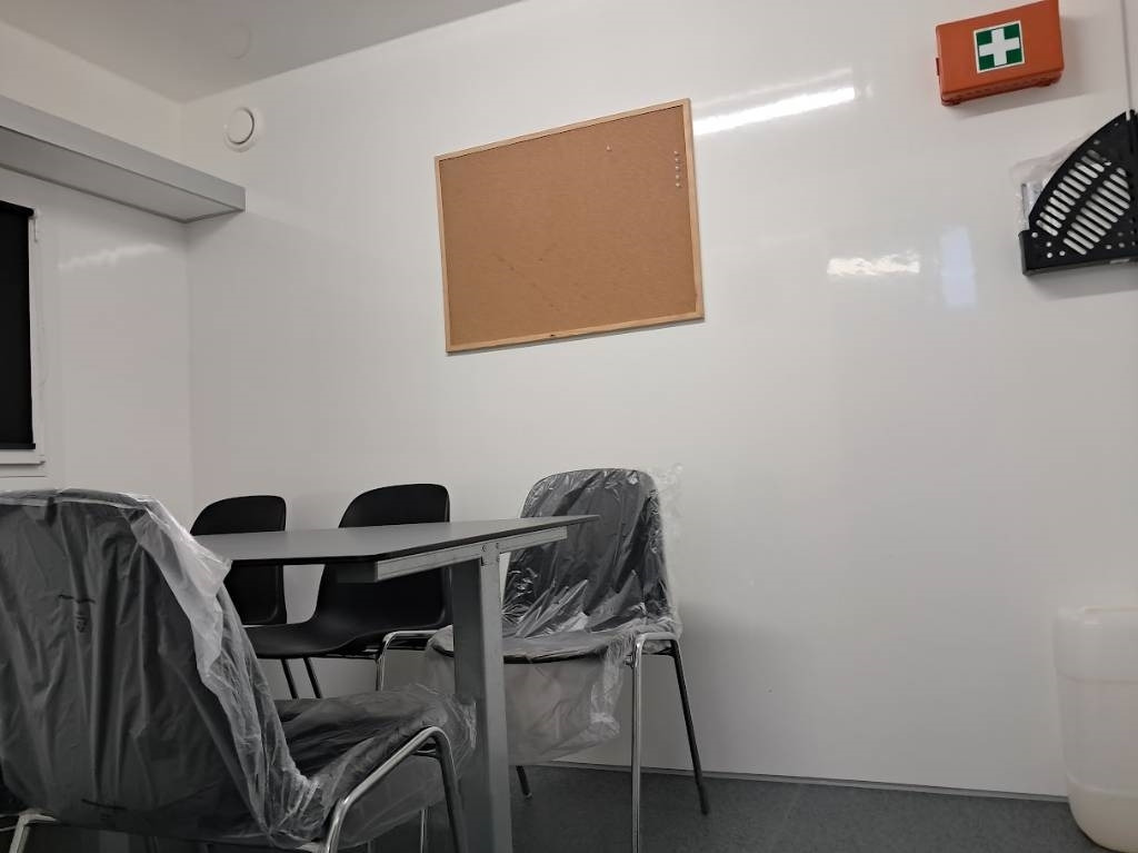 Alro Metal Taukotilavaunu 6 hlö - Tengeri konténer: 3 kép. Alro Metal Taukotilavaunu 6 hlö - Tengeri konténer: 3 kép.