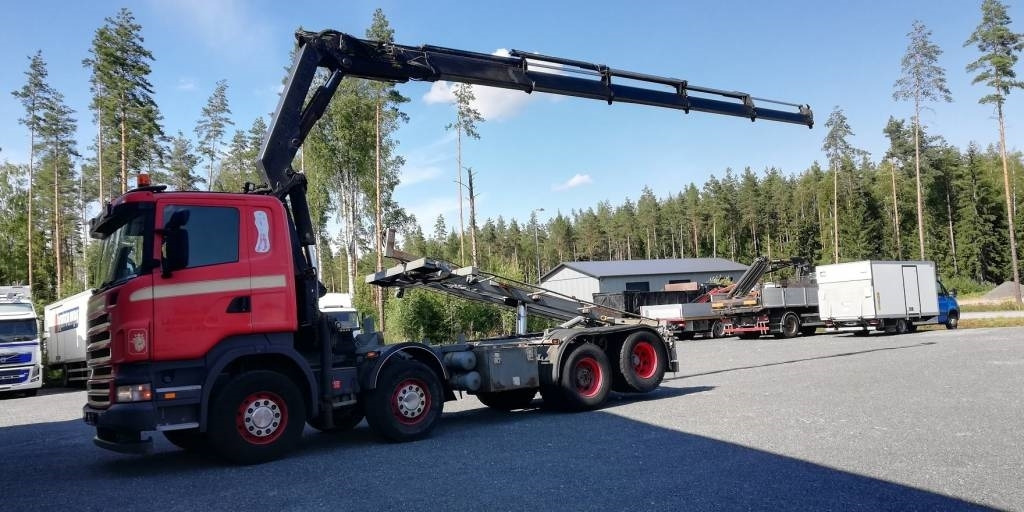 Scania R420 - Darus autó: 1 kép. Scania R420 - Darus autó: 1 kép.