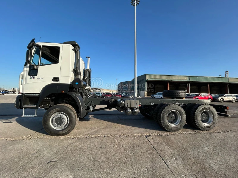 ASTRA HD9 6x6 CHASSIS - Barcelona Stock - Alvaz teherautó: 2 kép. ASTRA HD9 6x6 CHASSIS - Barcelona Stock - Alvaz teherautó: 2 kép.