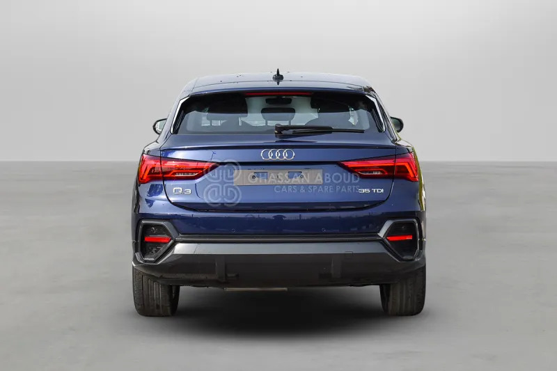 Audi Q3 Front Wheel Drive - Terepjáró/ SUV: 5 kép. Audi Q3 Front Wheel Drive - Terepjáró/ SUV: 5 kép.