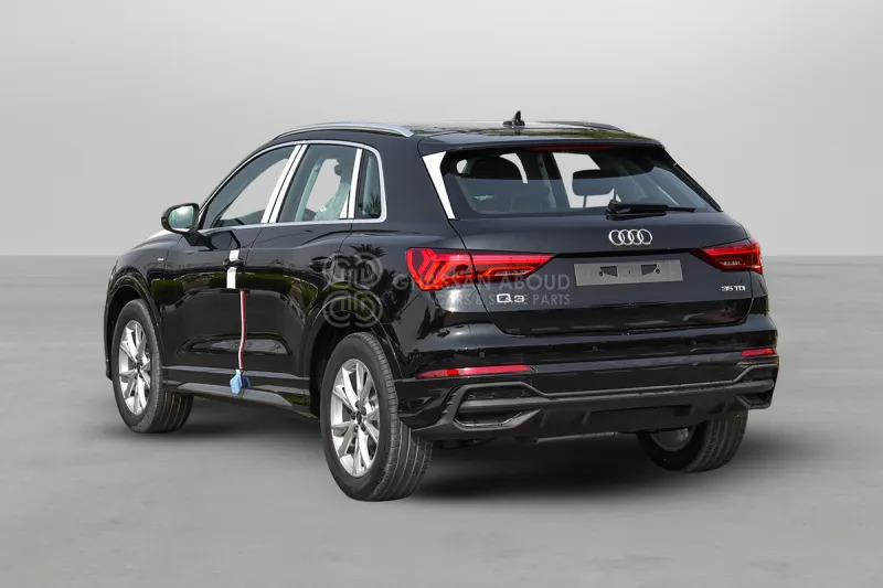 Audi Q3 Front Wheel Drive - Terepjáró/ SUV: 4 kép. Audi Q3 Front Wheel Drive - Terepjáró/ SUV: 4 kép.