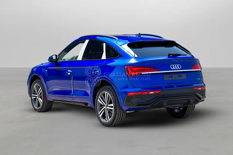 Audi Q5 AWD quattro with ultra technology - Terepjáró/ SUV: 3 kép. Audi Q5 AWD quattro with ultra technology - Terepjáró/ SUV: 3 kép.