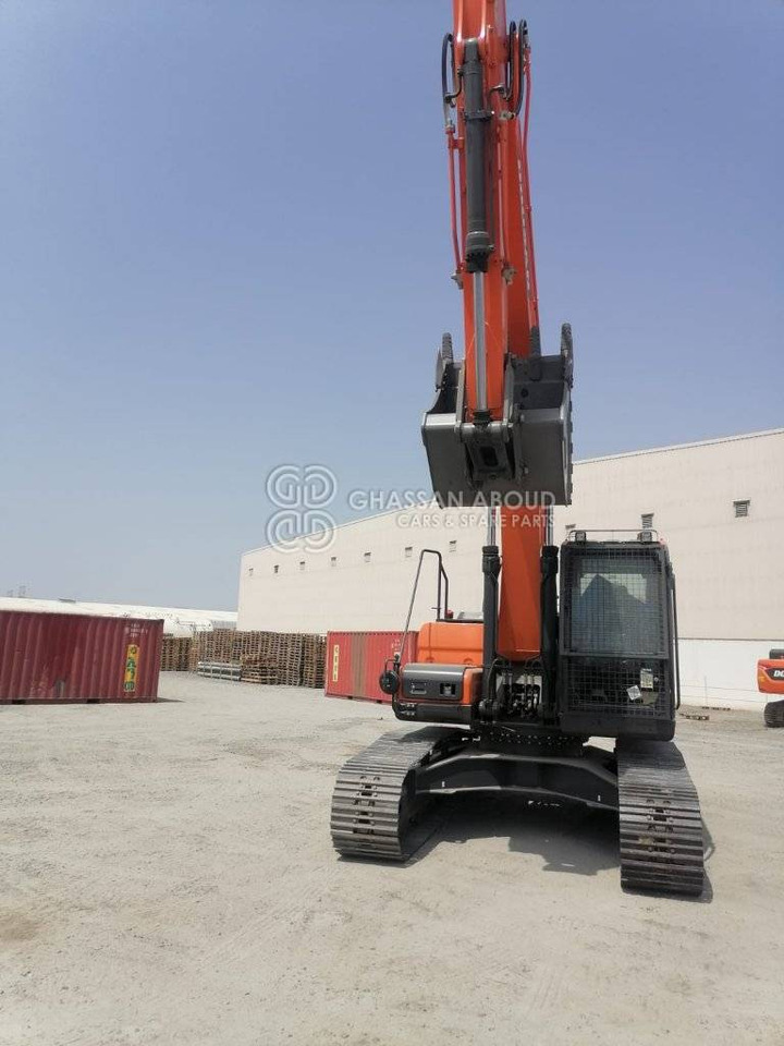 DOOSAN DX225 LCA – CHAIN EXCAVATOR OPERATING WEIGHT 22 TON APPROX. WITH BUCKET 1.08 Cu.M BUCKET ( HEAVY DUTY) MY2022 - Lánctalpas kotró: 4 kép. DOOSAN DX225 LCA – CHAIN EXCAVATOR OPERATING WEIGHT 22 TON APPROX. WITH BUCKET 1.08 Cu.M BUCKET ( HEAVY DUTY) MY2022 - Lánctalpas kotró: 4 kép.
