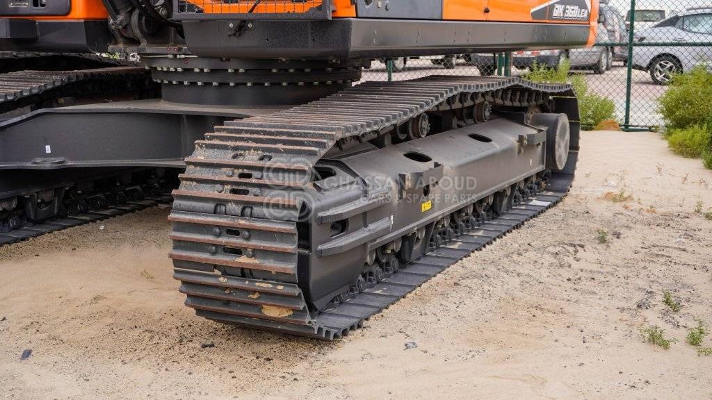 Develon DX360LCA-7M Crawler Excavator MY2025 - Lánctalpas kotró: 5 kép. Develon DX360LCA-7M Crawler Excavator MY2025 - Lánctalpas kotró: 5 kép.