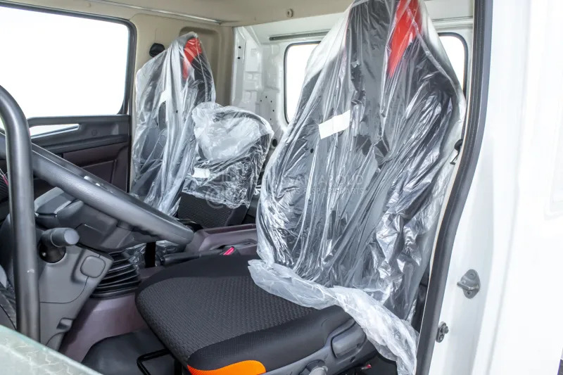 Alvaz teherautó Hino 500 FD 4x2 Chassis: 6 kép. Alvaz teherautó Hino 500 FD 4x2 Chassis: 6 kép.