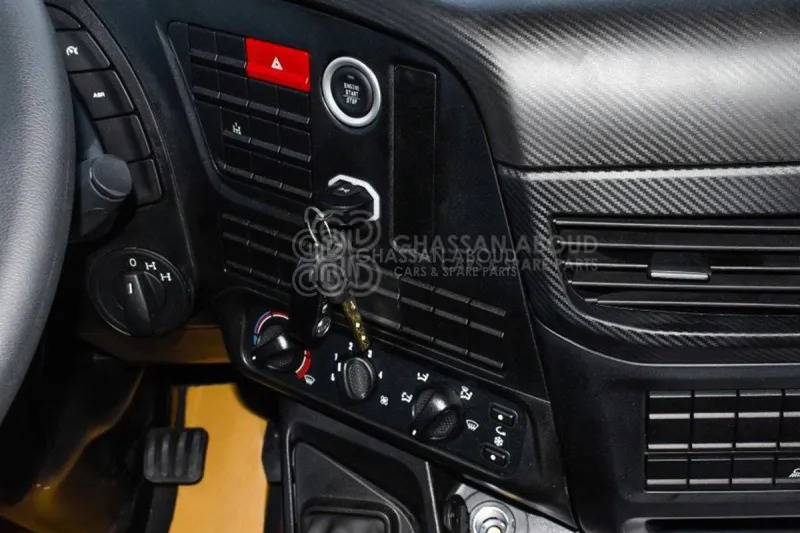 Iveco T-WAY AD380T47H 6x4 R24 Tyres Chassis - Barcelona Stock - Alvaz teherautó: 5 kép. Iveco T-WAY AD380T47H 6x4 R24 Tyres Chassis - Barcelona Stock - Alvaz teherautó: 5 kép.