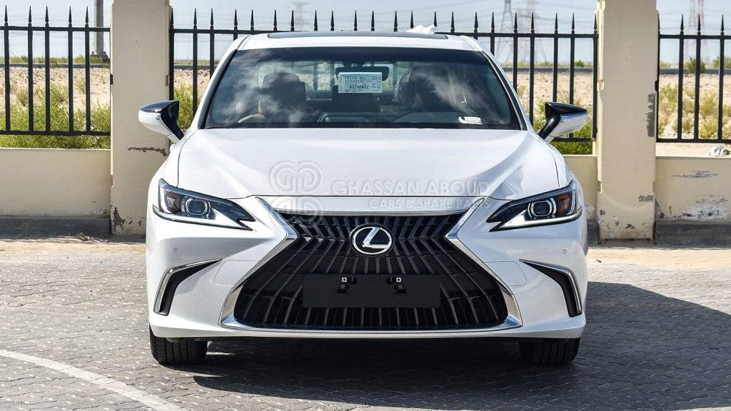 LEXUS ES300h HYBRID 2.5L CVT PREMIER MY24 - Autó: 2 kép. LEXUS ES300h HYBRID 2.5L CVT PREMIER MY24 - Autó: 2 kép.