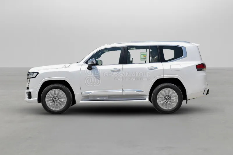 Toyota Land Cruiser 300 - Terepjáró/ SUV: 3 kép. Toyota Land Cruiser 300 - Terepjáró/ SUV: 3 kép.