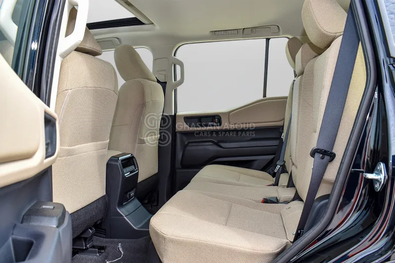 Terepjáró/ SUV Toyota Prado: 7 kép. Terepjáró/ SUV Toyota Prado: 7 kép.