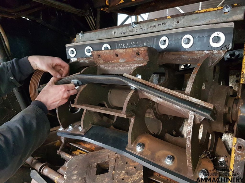Önjáró szecskázógép Claas 800 and 900 series: 6 kép.