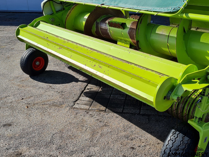 Claas PU300PRO - Takarmánybetakarító gép: 5 kép. Claas PU300PRO - Takarmánybetakarító gép: 5 kép.